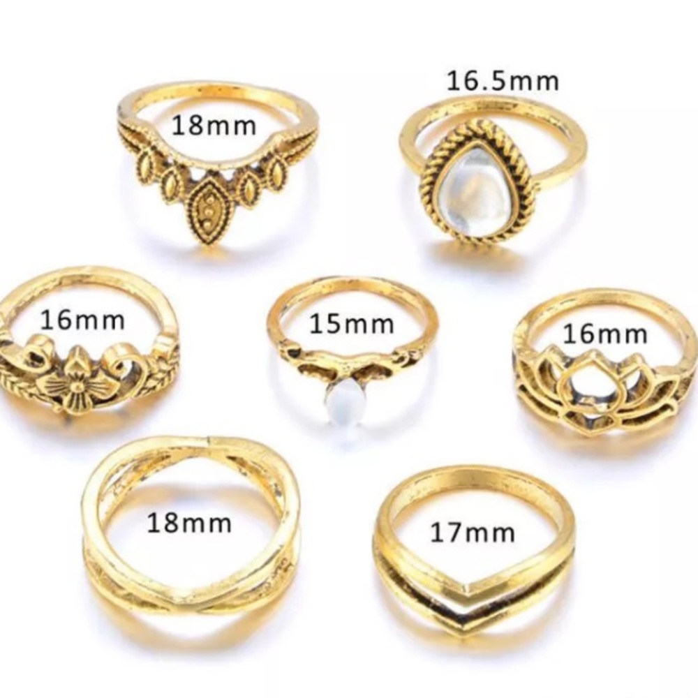 ❄️Just in! 7 Piece Boho Ring Set❄️ - Picture 8 of 8